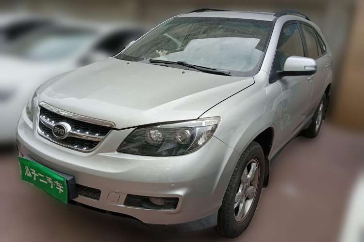 Used BYD S6 2012 2.0L Manual Luxury Version
