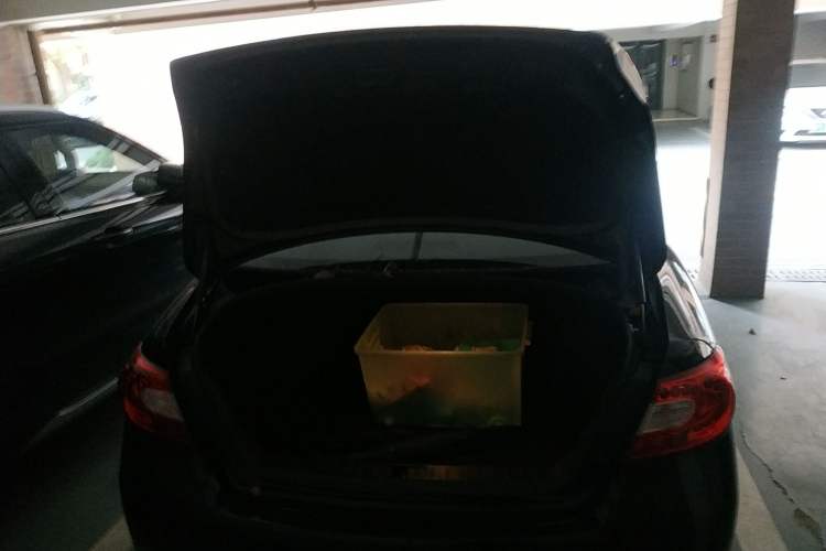 Used Infiniti M Series 2011 M25 Comfort Model