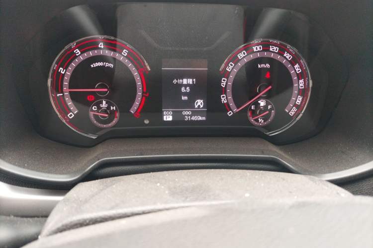 Used SAIC MAXUS T60 2017 2.0T Gasoline Automatic Two-Wheel Drive High-Ride Elite Standard Cabin
