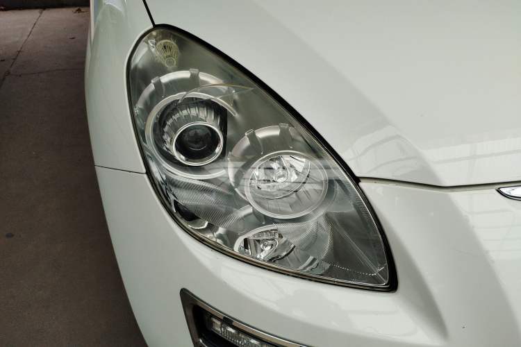 Used Luxgen Great 7 SUV 2013 Limited-Edition Sharp Model 2.2T Two-Wheel-Drive Smart Version