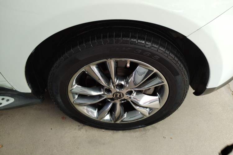 Used Luxgen Great 7 SUV 2013 Limited-Edition Sharp Model 2.2T Two-Wheel-Drive Smart Version