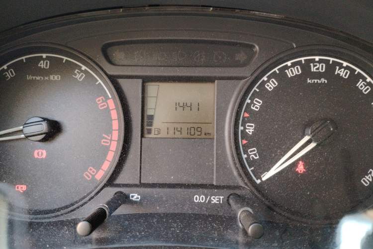 Used Skoda Fabia 2011 1.4L Manual Crystal Edition
