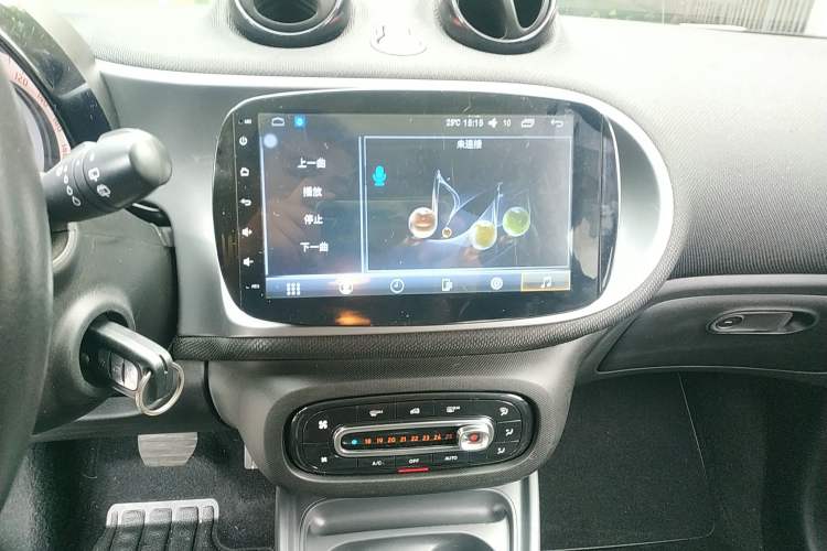 Used smart forfour 2016 1.0L 52 kW Passion Edition