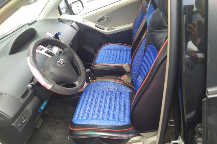 Used Toyota Yaris 2011 1.6E Automatic Charm Edition Left Front Seat