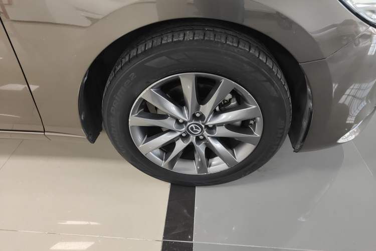 Used Mazda Atenza 2020 2.0L Blue Sky Luxury Edition
