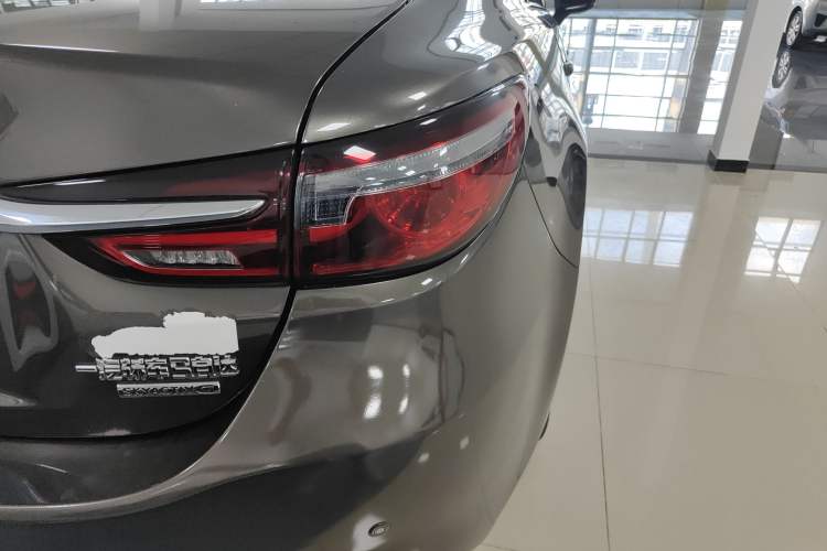 Used Mazda Atenza 2020 2.0L Blue Sky Luxury Edition
