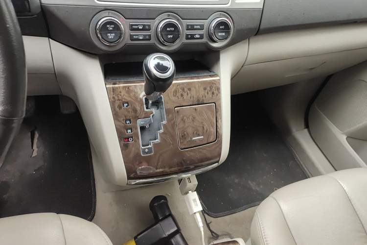 Used Mazda 8 2013 2.5L Ultimate Edition