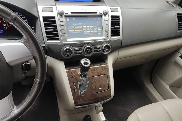 Used Mazda 8 2013 2.5L Ultimate Edition