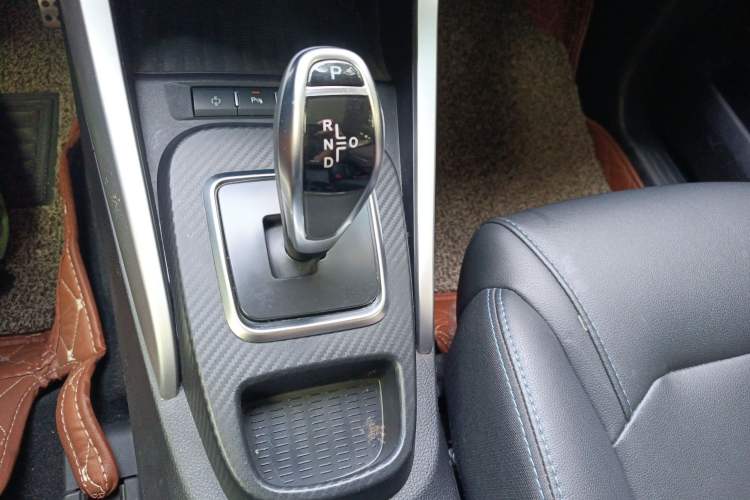 Used BYD Yuan New Energy 2018 EV360 Smart Connected Cool Model