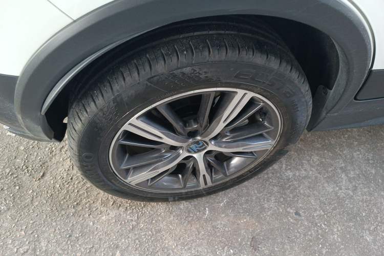 Used BYD Yuan New Energy 2018 EV360 Smart Connected Cool Model