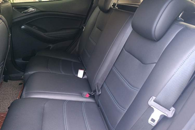 Used BYD Yuan New Energy 2018 EV360 Smart Connected Cool Model