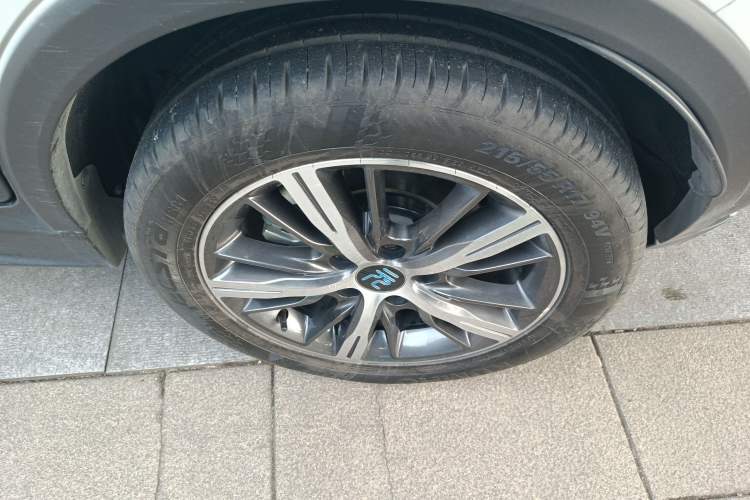 Used BYD Yuan New Energy 2018 EV360 Smart Connected Cool Model