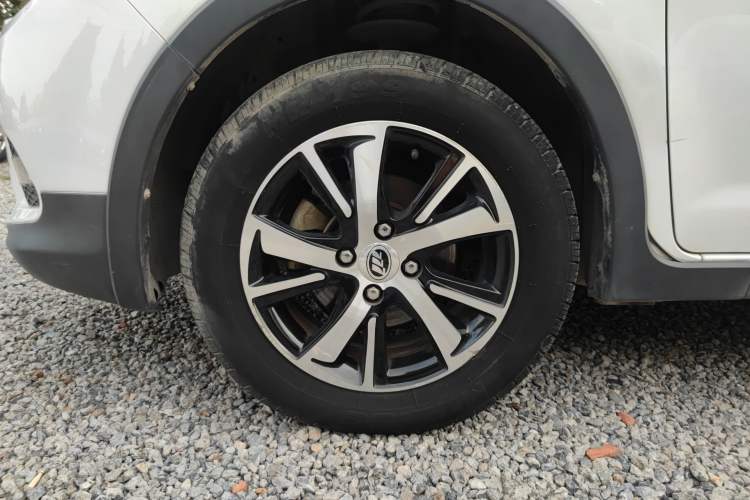 Used Lifan Auto X50 2014 1.5L Manual Luxury Model