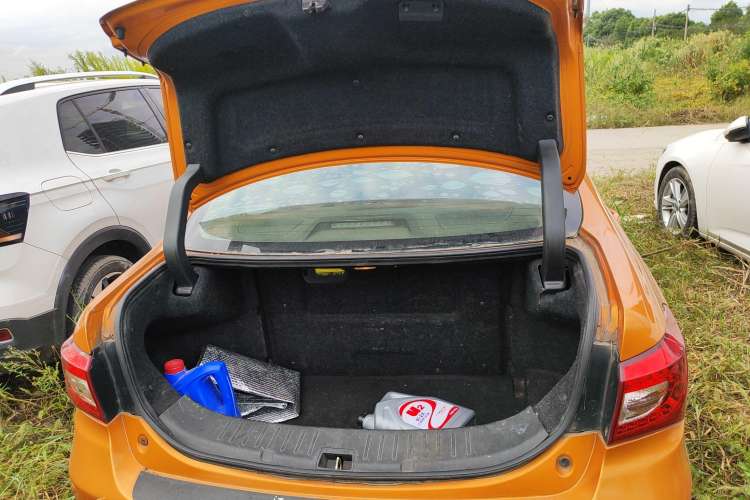 Used BYD Qin New Energy 2015 1.5T Dual-Crown Flagship Plus Edition