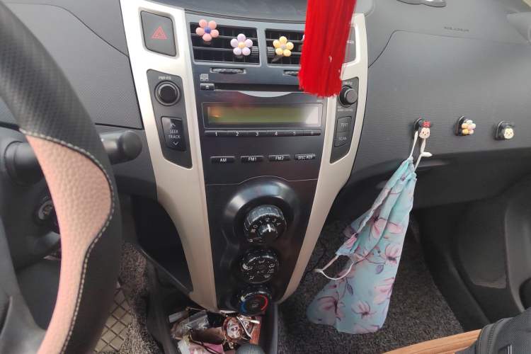 Used Toyota Yaris 2011 1.6E Automatic Charm Edition
