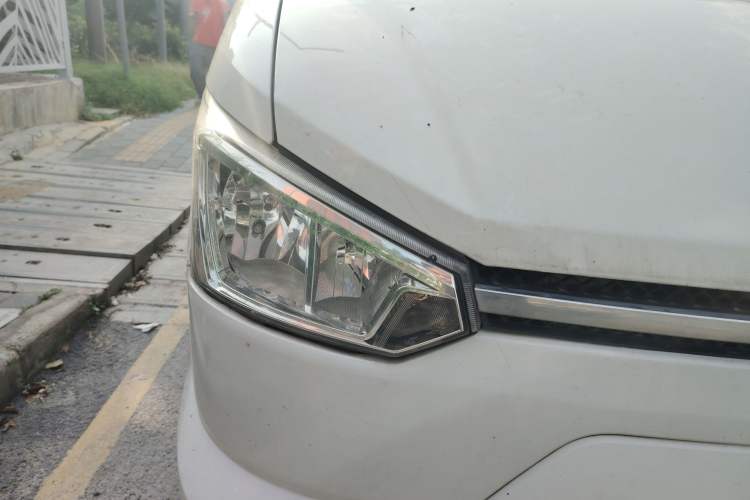 Used New Gonow Shuailing 2022 Standard Range with 41.64 kWh Lishen Power
