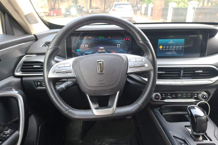 Used Bestune T77 2019 230 TID Automatic Prestige Version China V Emission Standard