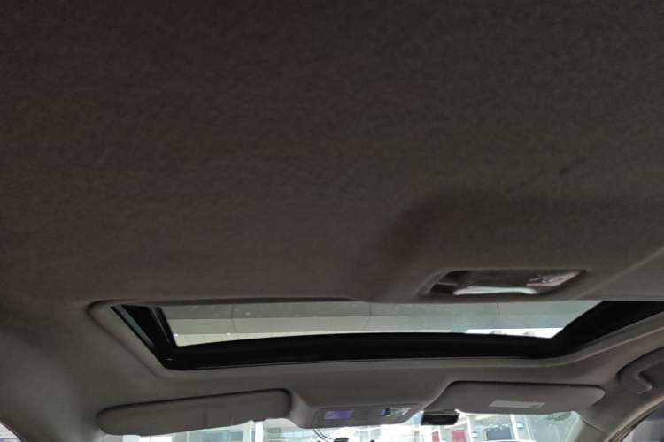 Used Nissan Tiida 2011 1.6L CVT Smart Version
