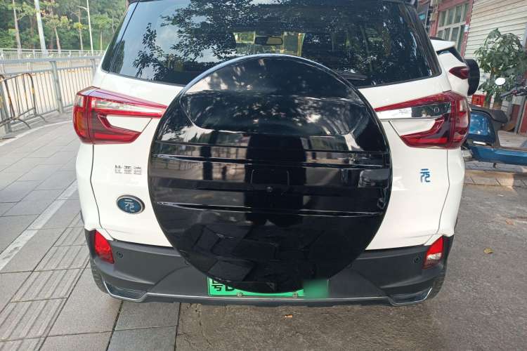 Used BYD Yuan New Energy 2018 EV360 Smart Connected Cool Model