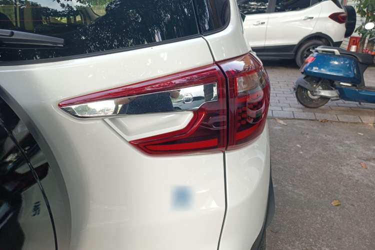 Used BYD Yuan New Energy 2018 EV360 Smart Connected Cool Model