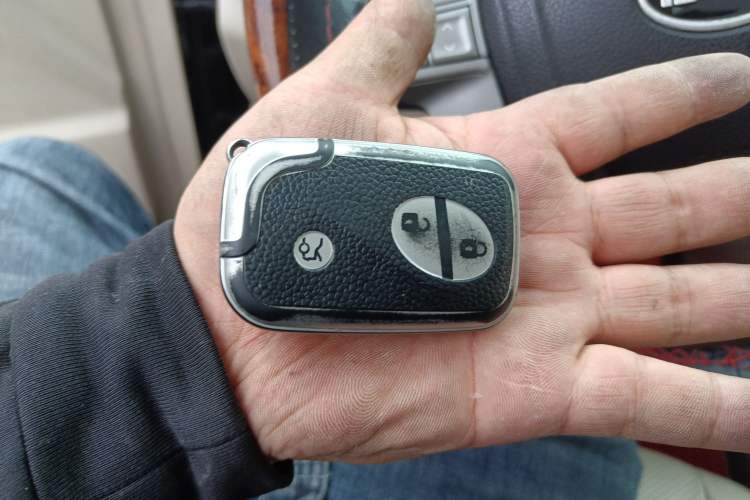 Used BYD S6 2013 Platinum Edition 2.0L Manual Elite Model