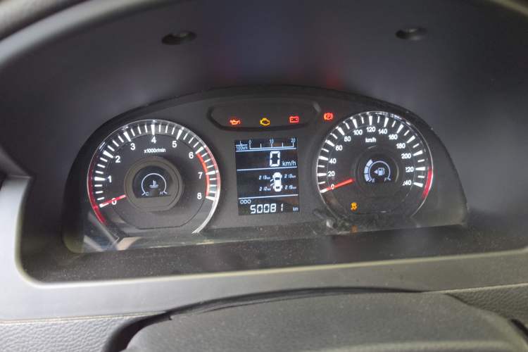 Used Lifan Auto 820 2015 1.8L Manual Luxury Model