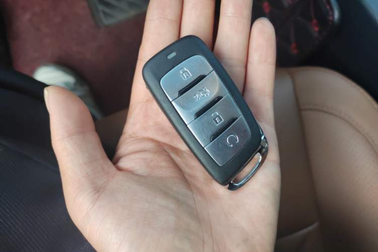 Used Changan CS95 2017 2.0T Two-Wheel Drive Zhitu Edition