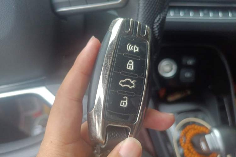 Used Haval H2s 2018 1.5T Dual-Clutch Fashion Edition
