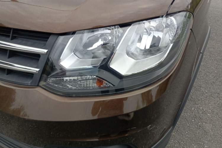 Used Dongfeng Fengon 360 2015 1.5L Manual Comfort 7-Seater China IV Standard
