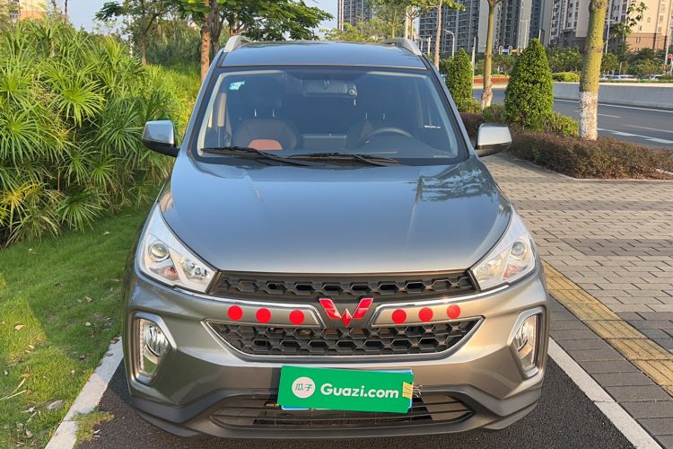 Used Wuling Hongguang S3 2019 1.5L Manual Luxury Model China VI Standard
