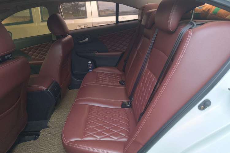 Used Lifan Auto 820 2015 1.8L Manual Luxury Model