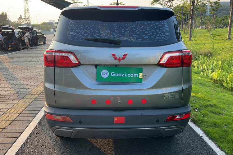 Used Wuling Hongguang S3 2019 1.5L Manual Luxury Model China VI Standard
