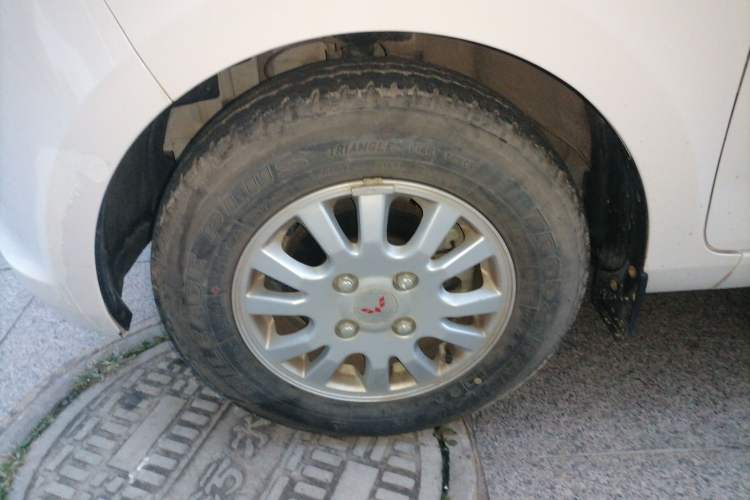 Used Wuling Rongguang V 2018 1.2L Standard Model