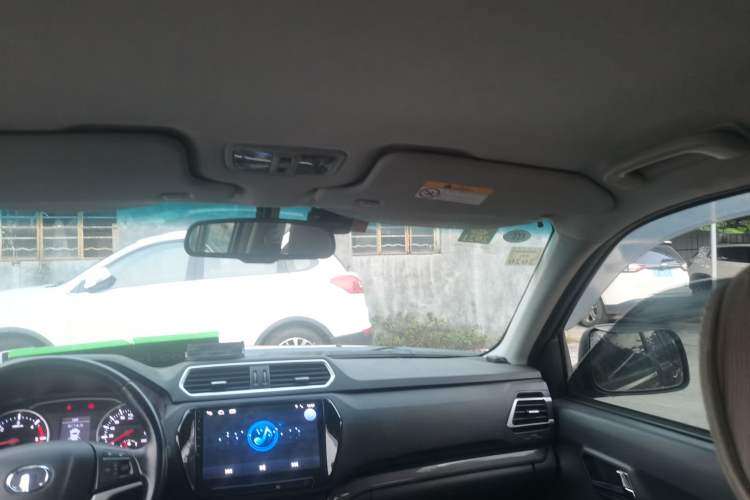 Used Great Wall Wingle 5 2017 2.0T European-spec Diesel Two-Wheel-Drive Entry-Level Big Double-Cab GW4D20D
