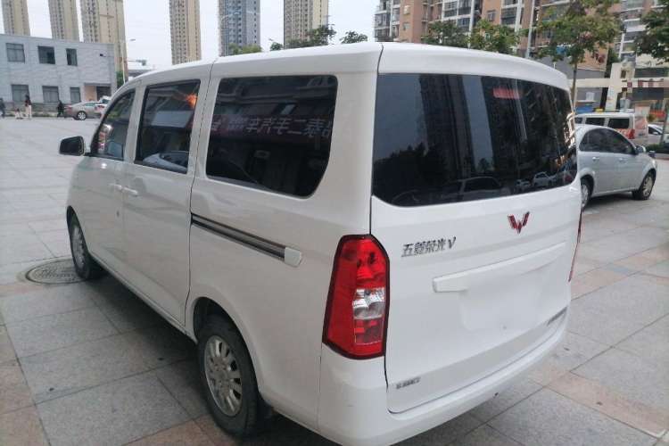 Used Wuling Rongguang V 2018 1.2L Standard Model