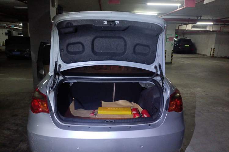 Used Roewe 550 2010 550 1.8L Automatic Expo Style Edition