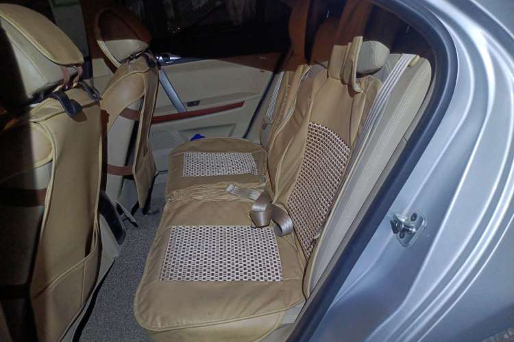 Used Roewe 550 2010 550 1.8L Automatic Expo Style Edition