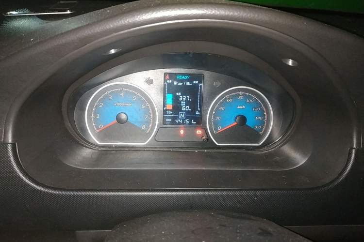 Used Wuling Electric Truck 2022 Affordable Model Anchi with 35.904 kWh