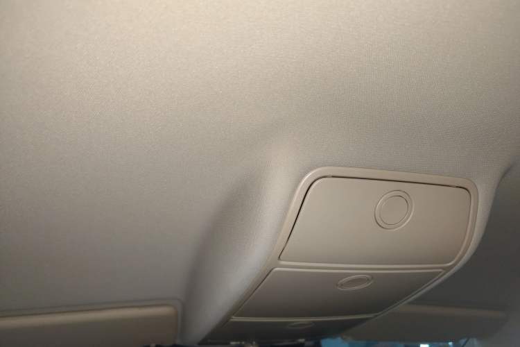 Used Volkswagen Touran 2008 2.0L Smart Edition Automatic 5 Seats
