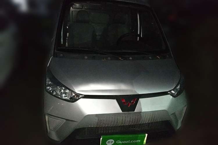 Used Wuling Electric Truck 2022 Affordable Model Anchi with 35.904 kWh