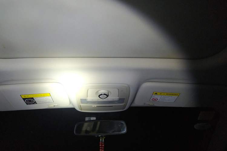 Used Roewe RX8 2019 30T Smart Connectivity Four-Wheel Drive Supreme Flagship Edition