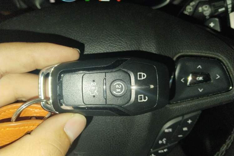 Used Lincoln MKC 2016 2.0T Four-Wheel Drive Prestige Edition
