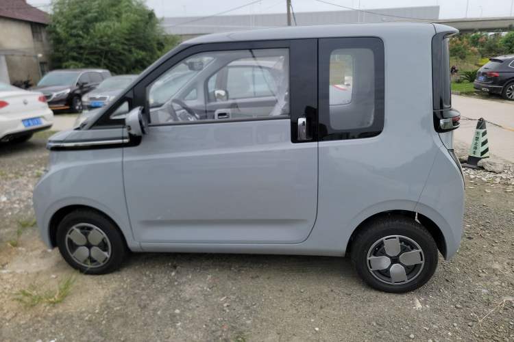 Used Wuling Air ev 2023 - Four Seats - Advanced Edition
