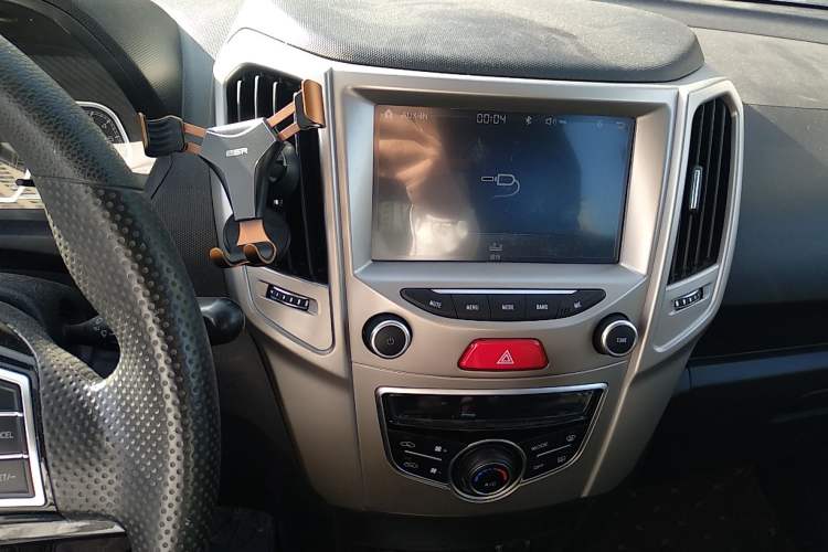 Used Haval H1 2017 Red-Label 1.5L AMT Comfort Model