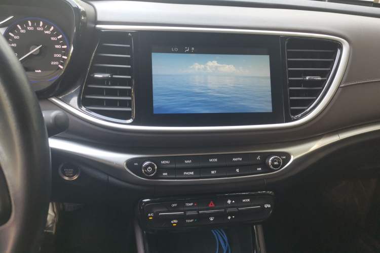 Used GAC Trumpchi GA4 2018 200T Automatic Luxury Edition Audio And AC Panel