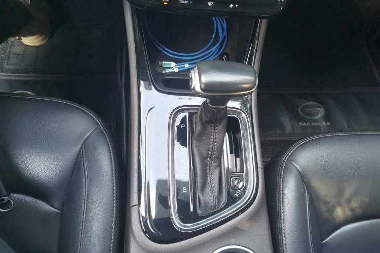 Used GAC Trumpchi GA4 2018 200T Automatic Luxury Edition Gear Lever