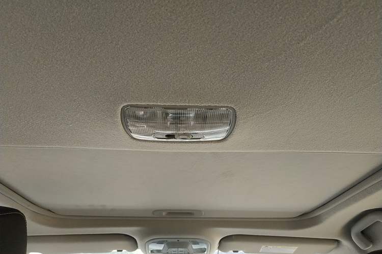 Used BYD Qin 2019 1.5L Automatic Prestige Model Headliner