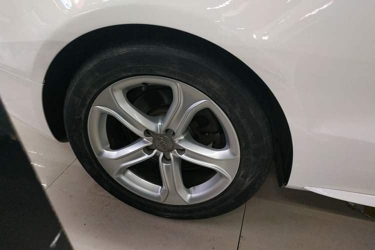 Used Audi A5 2013 Coupe 40 TFSI
