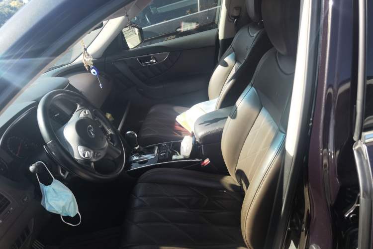 Used Infiniti FX 2010 FX35 Standard Edition
