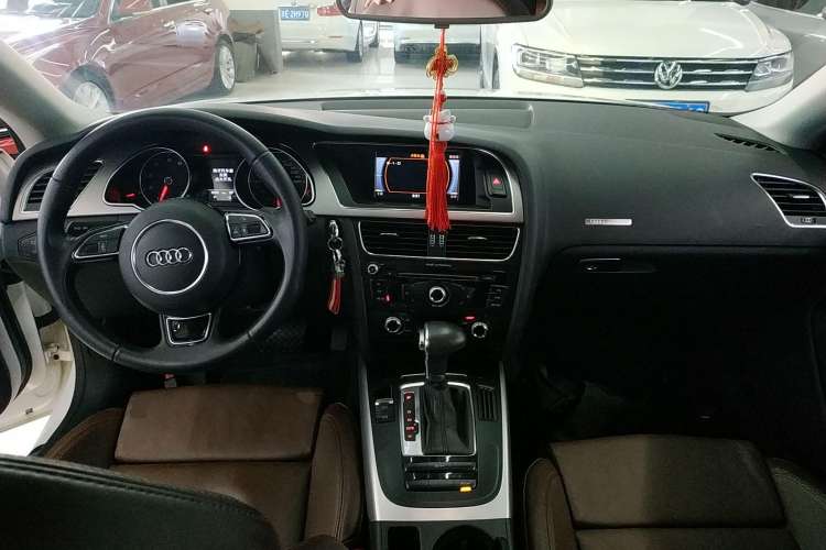 Used Audi A5 2013 Coupe 40 TFSI
